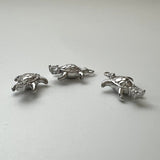 タートル / シルバーカラー / 2個 / 真鍮 / 11.3 x 16.1mm